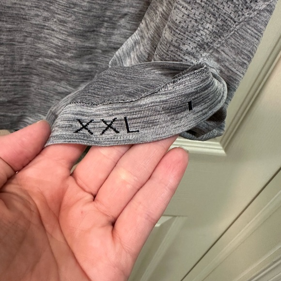 Lululemon Men’s Tank Top Shirt Tech Size XXL Gray Active Performance Vented Gym - Picture 7 of 7